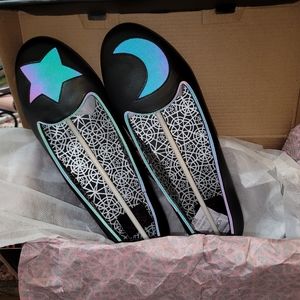 Strange Cvlt Lydia Mystic Flats